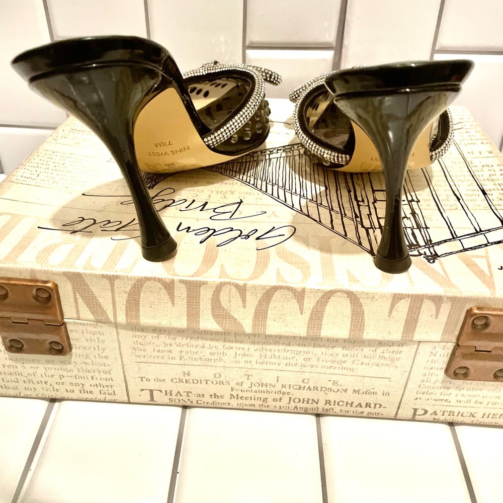 Nine West Nanita Black mules with Rhinestone trim Women’s size 7.5 New - Picture 2 of 5